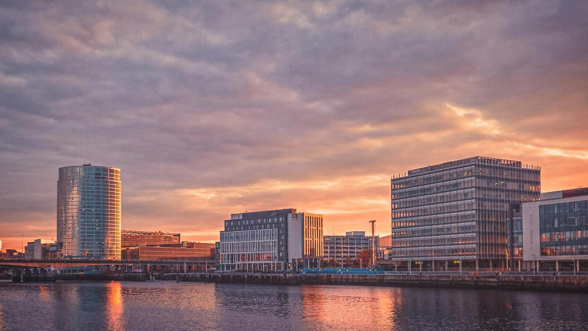 Central Duplex Apartment In Belfast City Centre Exteriör bild